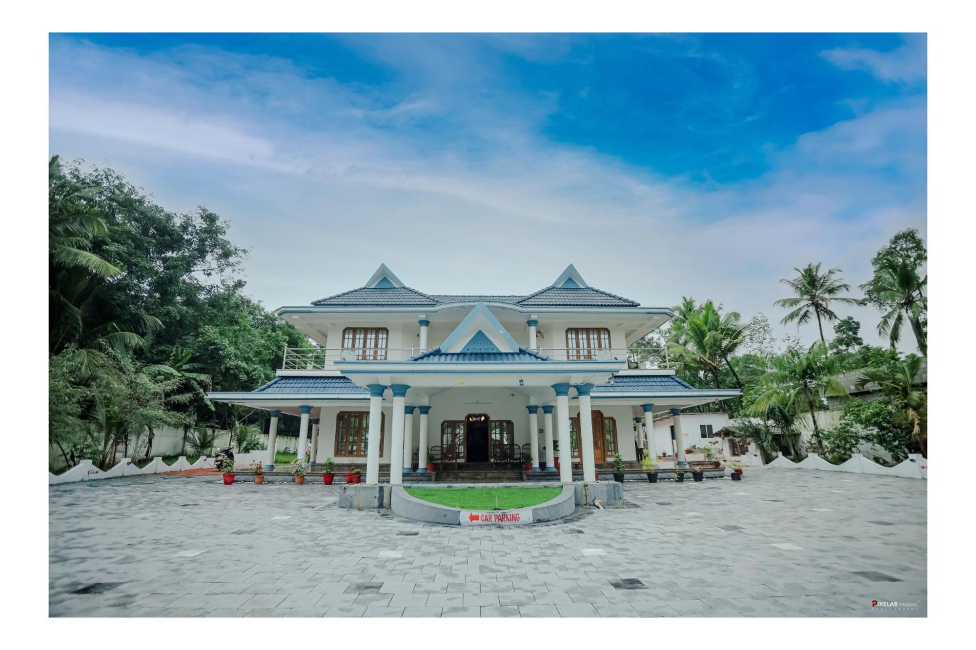 Hotel Gilead Holliday à Tāmarakulam Extérieur photo
